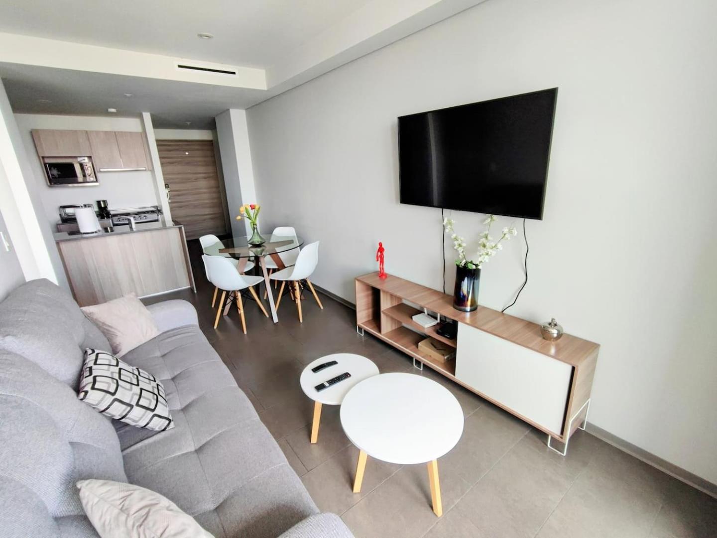 Alluring Views, Luxuriously Appointed In Polanco Mexico City Exterior photo